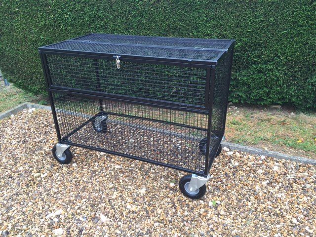 Lockable Trolley - Outdoor Wheels - Black