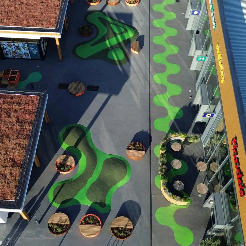 Green line markings