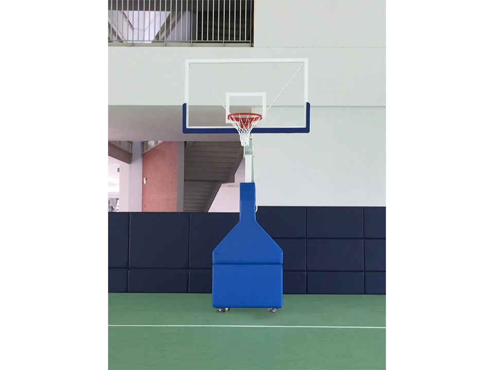 Transparent basketball backboard 1.80x1.05m. 15mm thickness - Image 5