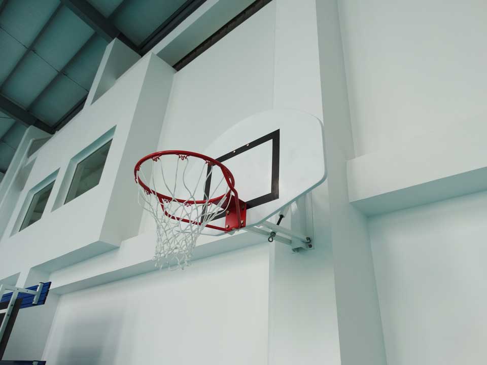 Wall-mounted basketball goal, adjustable height from 2.60m to 3.05m - Image 3