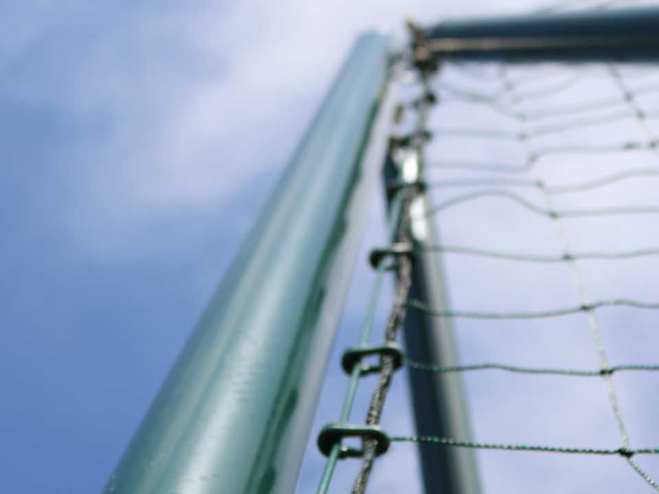 Plastic ball-stop net support hook - Image 2